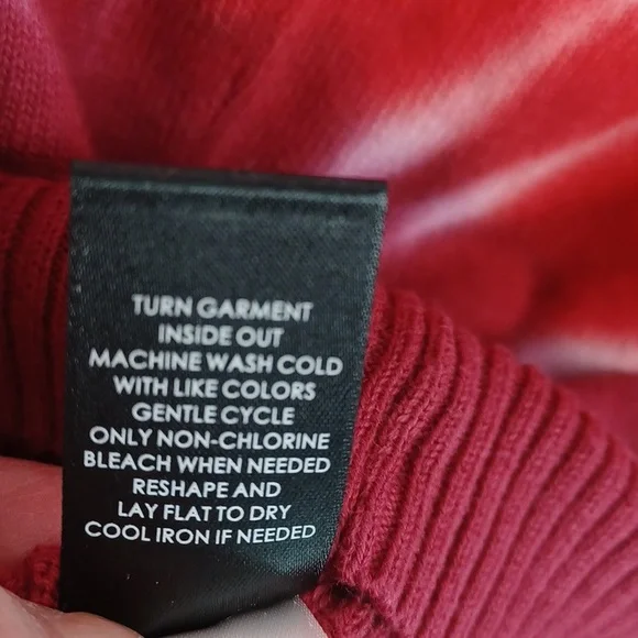 Torrid Tie Dye Raglan Pullover NWT - Picture 6 of 6